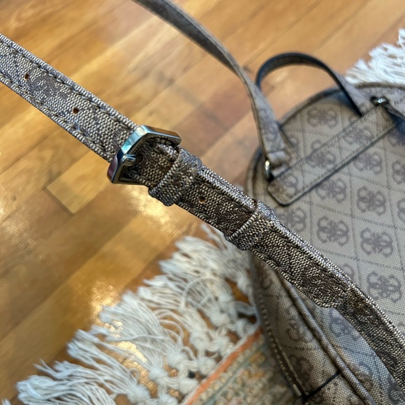 NWOT Guess mini logo backpack - Picture 8 of 8